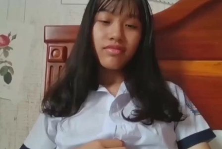 chịch 2k9 Em vừa kéo vú ra là anh vô mút rồi